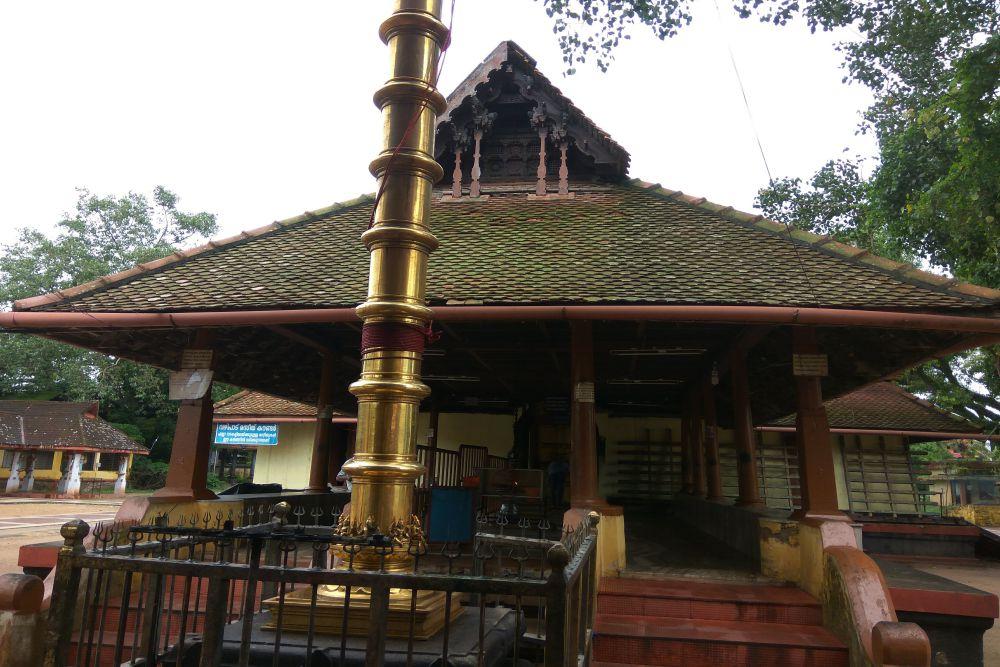 Mullakkal Rajarajeswari Temple (6).jpg